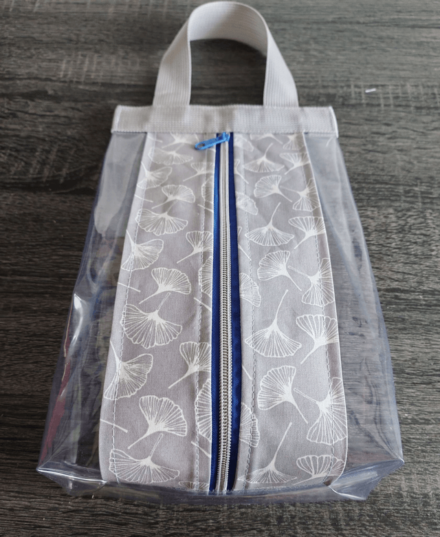 Trousse à toilette verticale